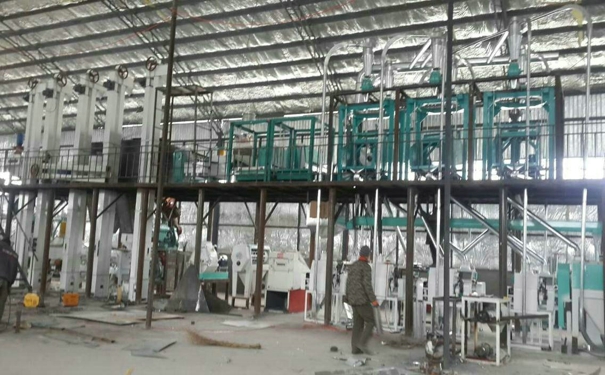 <a href=http://m.pndfans.com/product/6/ target=_blank class=infotextkey>玉米深加工機(jī)械</a>